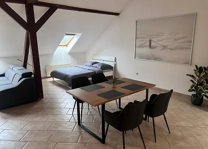 Velky Podkrovni Mezonet 100M2