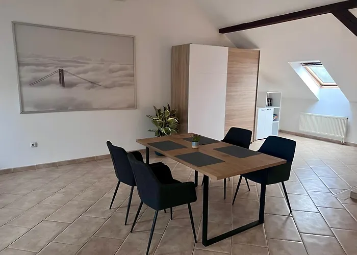 Velky Podkrovni Mezonet 100M2